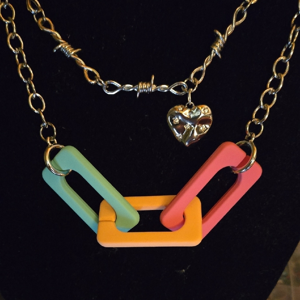 Multicolor Chain Necklace - Picture 2 of 10